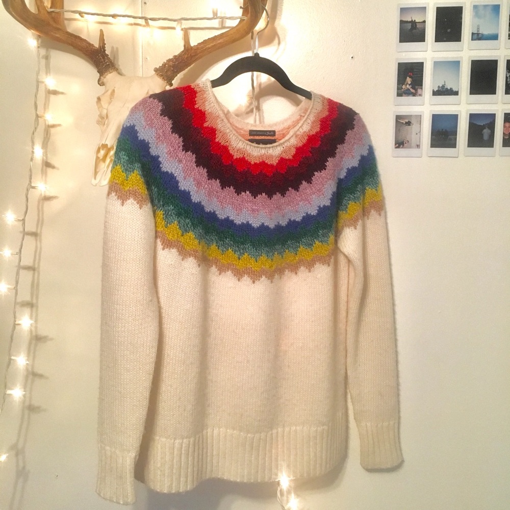 American Eagle sweater